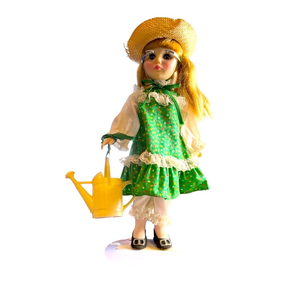 1980's Effanbee Vinyl Mary Mary Storybook Series 11 in #1179 With Stand